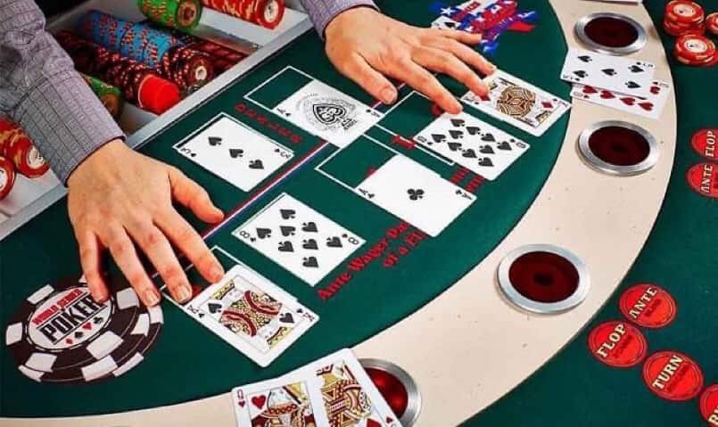 Poker hấp dẫn từ lối chơi đến phương pháp bluff siêu đẳng cấp.